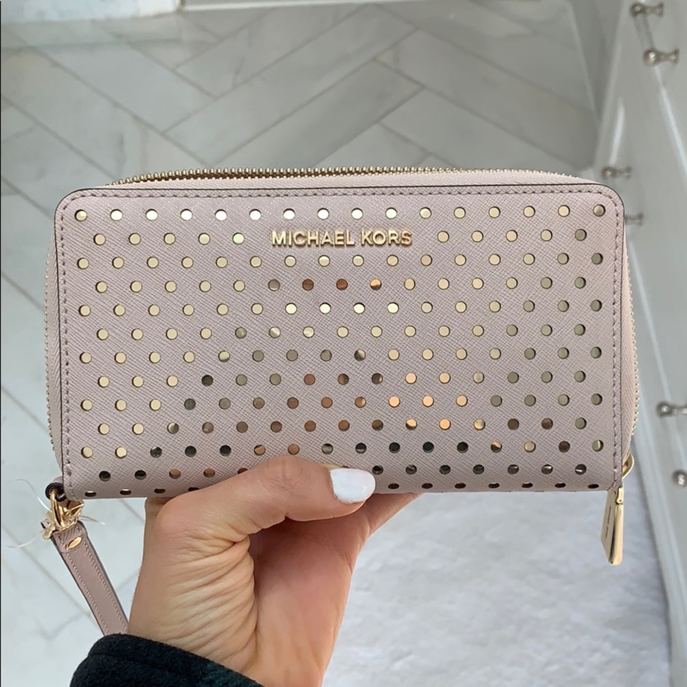COPY - Michael Kors Cute Wallet